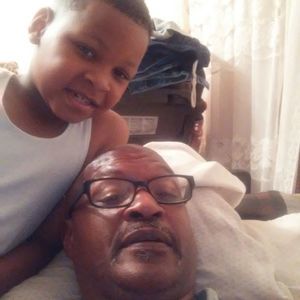 Meet your Posher, Louis